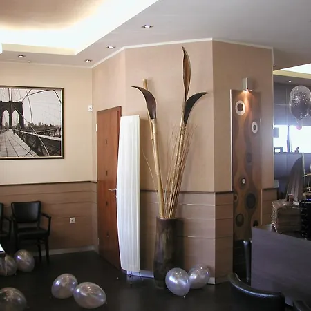 Roxane Panzio Budapest