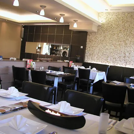 ゲストハウス Roxane Panzio