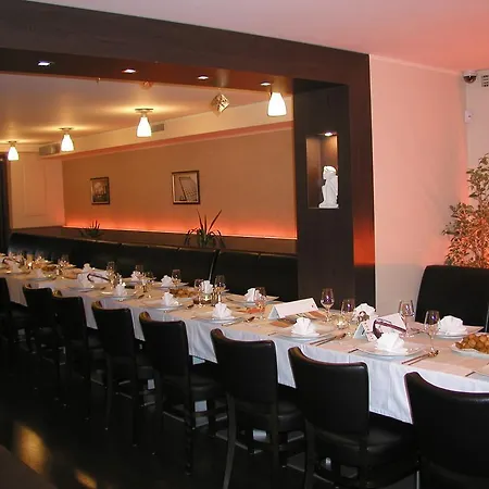 ゲストハウス Roxane Panzio